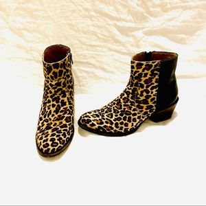 STETSON | Cheetah Print Side Zip Ankle Boots